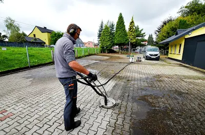 Nordlys mycie kostki brukowej, elewacji, dachów, wynajem podnośnika koszowego, usługi podnośnikiem koszowym